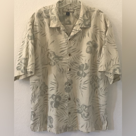 Tommy Bahama Shirt, Short Sleeve, Button Up Suze Large men - Picture 2 of 11